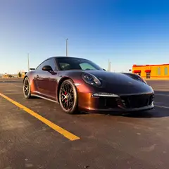 Porsche 911 Carrera GTS 1